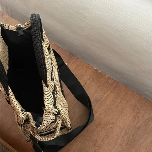 Marc Jacobs Tan and Black Structured Tote Bag - Picture 4 of 6